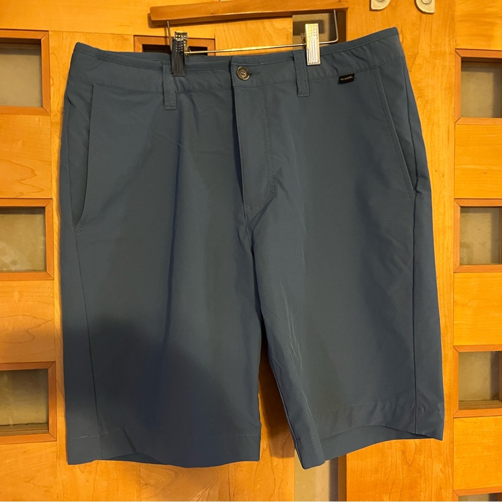 Travis Mathew Hybrid Shorts, 32 - Picture 5 of 6